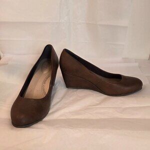 JellyPop Nola Wedge Pump, 8.5M, Brown